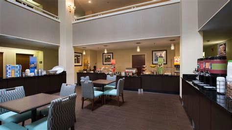 Hampton Inn Cornelia £93. Cornelia Hotel Deals & Reviews - KAYAK