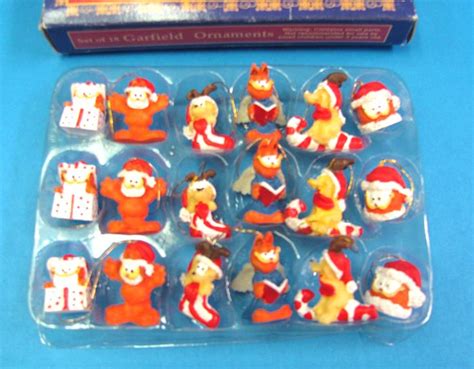 Garfield Christmas Ornaments (Set of 18) | Winkler's Magic Warehouse