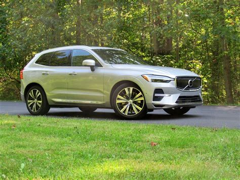 2023 Volvo XC60 Road Test and Review | Autobytel