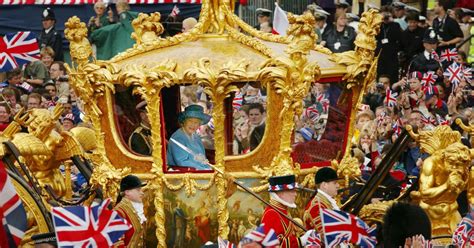 Four-day Bank Holiday weekend to celebrate Queen's Platinum Jubilee in 2022 - London Daily