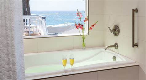 Mendocino, CA Lodging | Luxury Ocean-View Suites & Cottages