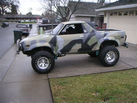 Camo lifted subaru brat...