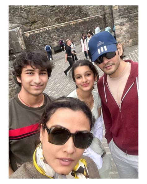 Pic Talk: Mahesh Babu and Family Slaying In Scotland