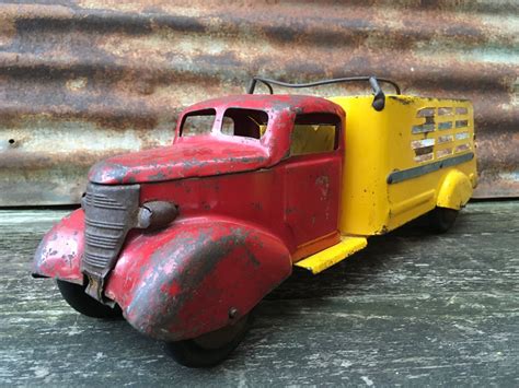 Vintage Metal Toy Truck Turner Toys Wapakaneta Ohio 1940s era | Etsy