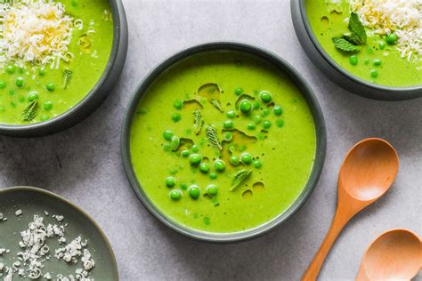 Super Easy Pea and Mint Soup Recipe