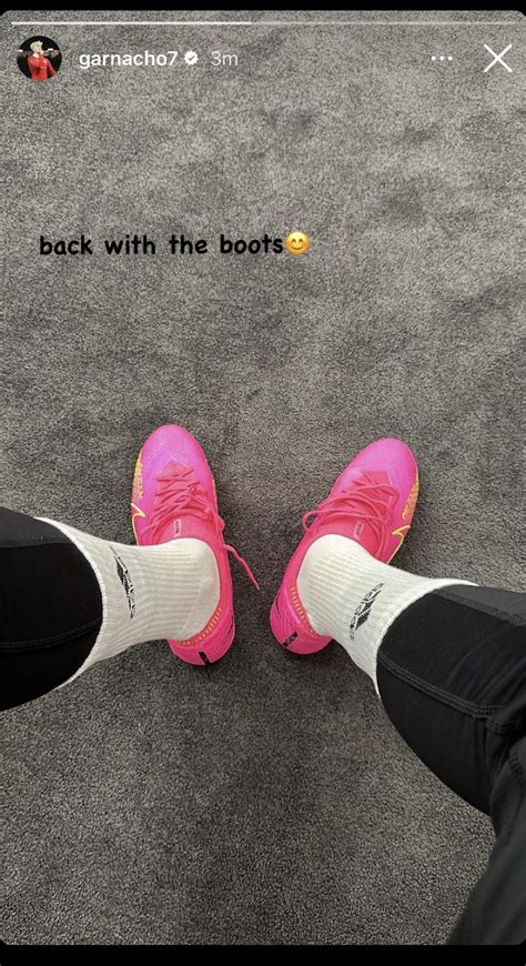 Alejandro Garnacho on IG : “back with the boots😊” : r/reddevils