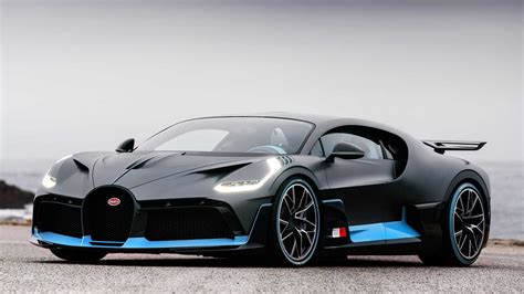 Supercar Blondie ile Bugatti Divo'nun detaylarını inceliyoruz