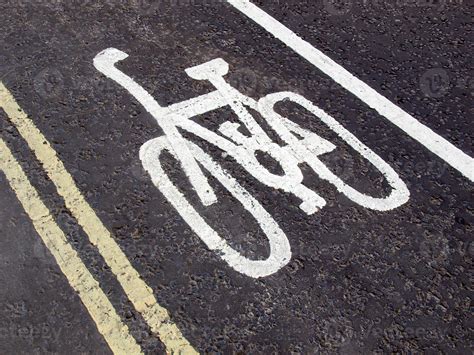 Bike lane sign 3116961 Stock Photo at Vecteezy