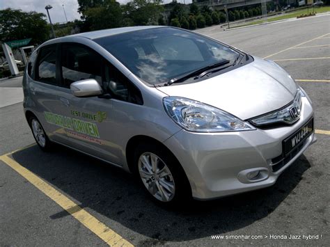 DRIVEN: Honda Jazz Hybrid! - AutoBuzz.my