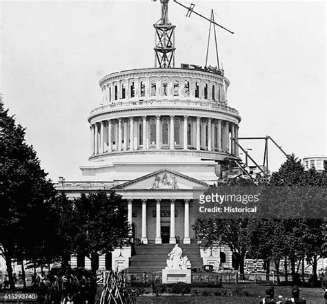 Capitol Dome Construction Photos and Premium High Res Pictures - Getty ...