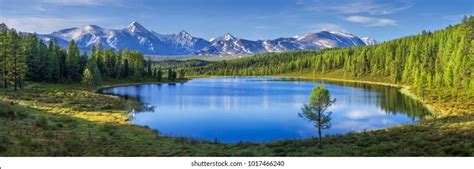 Mountain Landscape Lake Mountain Range Large Stock Photo 1017466240 ...