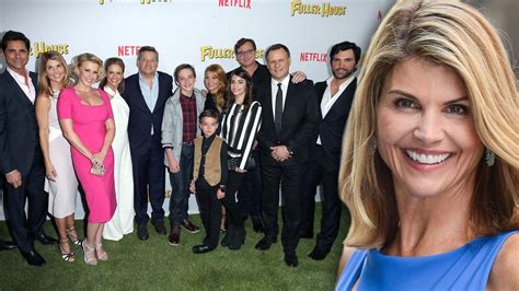 Lori Loughlin May Film ‘Fuller House’ Amid Bribery Scandal