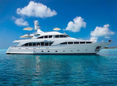 Cuba – The Caribbean Luxury Yacht Charter Destination of 2018 — Yacht Charter & Superyacht News