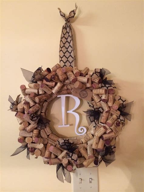 Wine cork wreath | Cork crafts, Wine cork wreath, Cork wreath