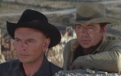 Yul Brynner and Claude Akins in Return of the Magnificent Seven