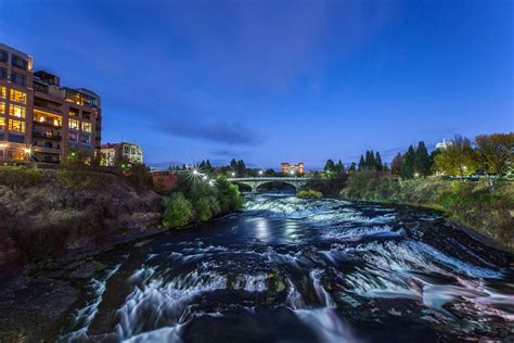 Spokane Falls flowing through Riverfront Park in the heart of the city ...