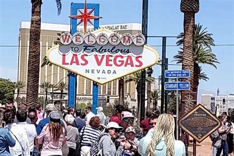 Elvis Presley's Las Vegas: 4 landmarks every Elvis fan needs to see