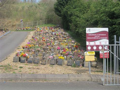 Glyntaff Crematorium and Cemetery in Pontypridd, Rhondda Cynon Taf - Find a Grave-begraafplaats