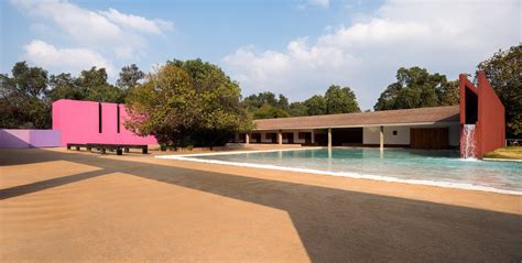 "Equestrian Trilogy" - Cuadra San Cristóbal, Mexico by Luis Barragán: Geometry, Nature and ...