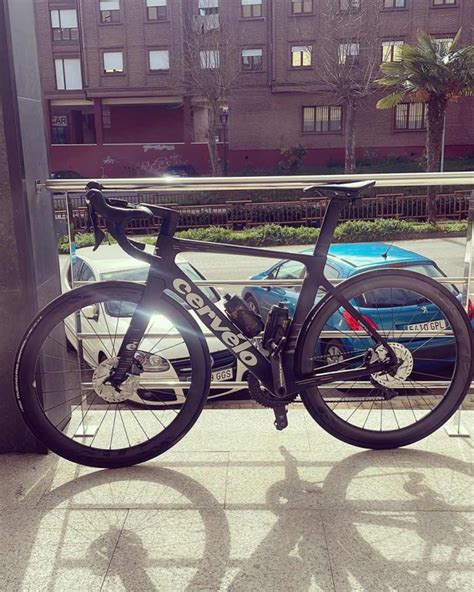 A black Cervelo on after a ride - Elitewheels