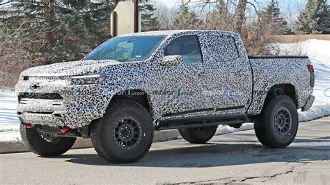 Chevrolet Colorado ZR2 Bison Spied For First Time Looking Off-Road Ready