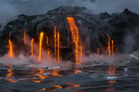 Unveiling Hawaii Volcanoes National Park: An Active Wonderland - Pigs ...