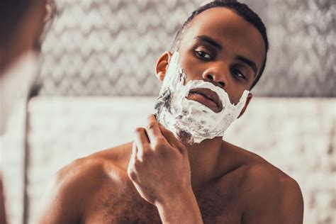 A grooming expert tells you how to clean shave like an absolute pro