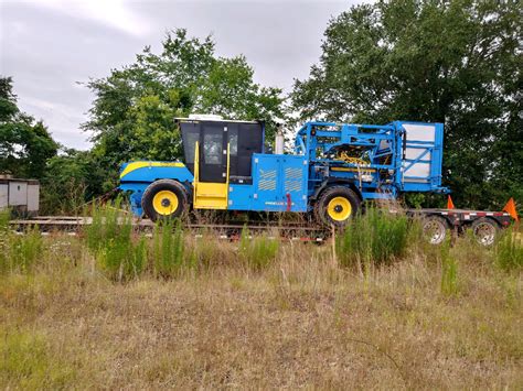 The Most Common Heavy Equipment for Farming - Tractor Transport