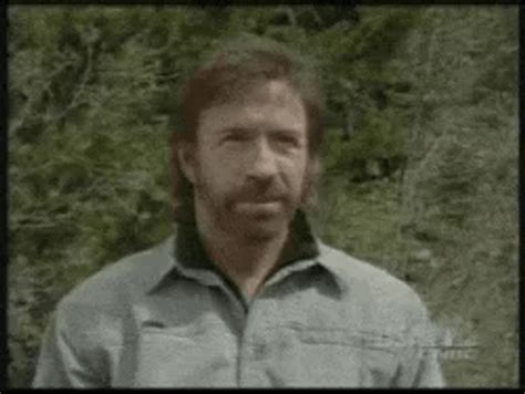 Chuck Norris Thumbs Up Eduardo Feinmann Face Swap GIF | GIFDB.com