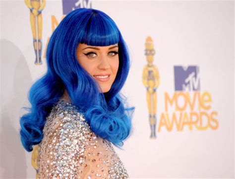 Katy Perry Burns Her Blue Wig For New Single – Is This The End Of Her ...