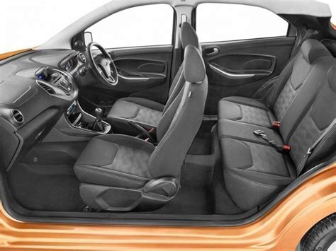 New Ford Figo 2022 1.5L Ambiente H/B Photos, Prices And Specs in Bahrain