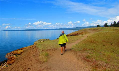 Hiking The Storm Point Trail In Yellowstone National Park – PoppinUpUSA.com