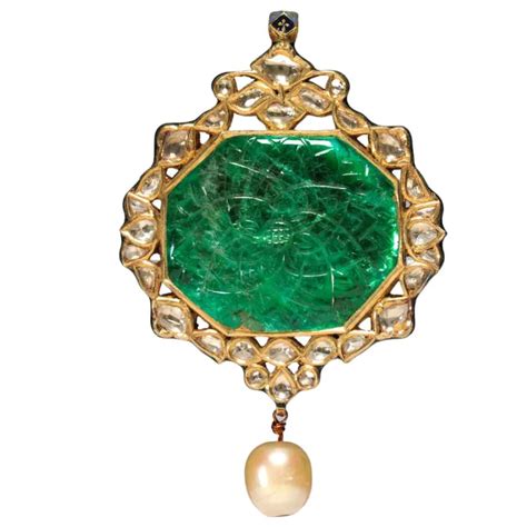 Discover the Beauty of Emerald Gemstone Jewelry – Home Of Pearls