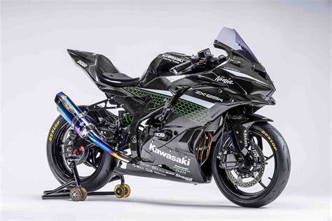 4-Cylinder Kawasaki Ninja 250 (ZX-25R) Racer Custom Revealed Officially