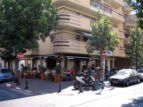 Florentin Neighborhood in Tel Aviv - Israel by Locals