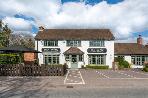 The Fox & Hounds | Pub & Restaurant in Theale, Reading