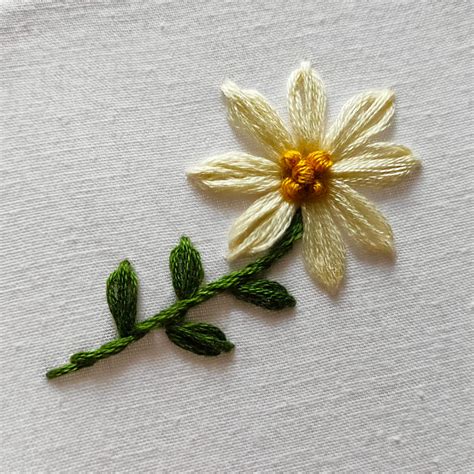 Lazy Daisy Stitch Flower | Hand Embroidery Tutorial for Beginners ...