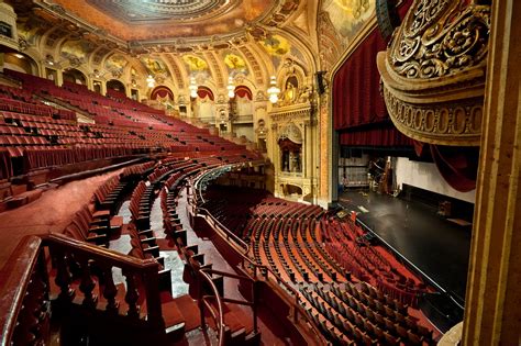 Shot of the Day: Chicago Theater from the Inside