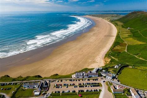 Rhossili bay beach in 2021 | Rhossili bay, Beach, Best hotels