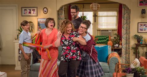 When Does One Day at a Time Season 4 Premiere? | POPSUGAR Entertainment