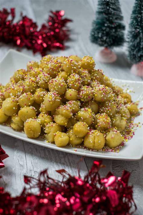 Struffoli recipe homemade: from Naples to the world