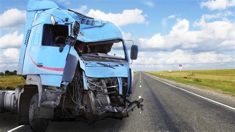 The Importance of Working with an Experienced NYC Commercial Vehicle Accident Lawyer - Real ...