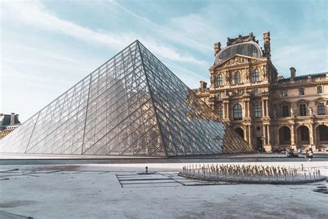 9 Amazing Paris Landmarks & How to See Them Without Crowds