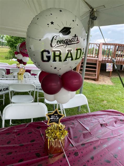 Balloon centerpieces graduation | Balloon centerpieces, Graduation ...