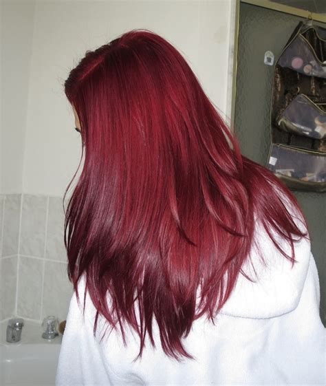 More red hair | Cherry hair, Red hair inspo, Burgundy hair