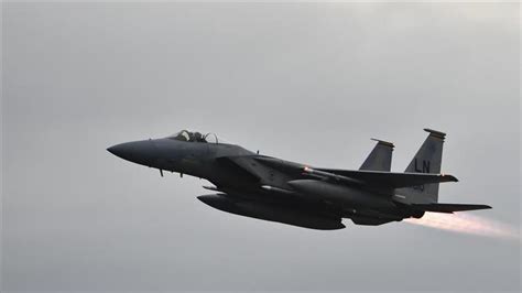 Philippines receives new fighter jets amid sea tensions