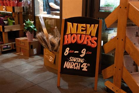 Trader Joe's moves closing time one hour earlier - Daily Trojan