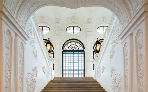 Belvedere Palace Inside | Baroque Architecture & Modern Art