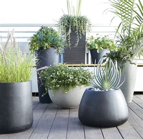 15 of The Best Modern Outdoor Planters You Have Ever Seen