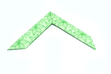 How to Make a Paper Boomerang (with Pictures) - wikiHow